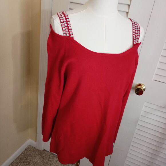 CHRISTMAS Sweater Medium Peak-a-Boo Shoulder Bedazzled Red 3/4-sleeved Tunic - Picture 3 of 9